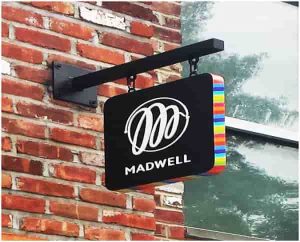 madwell swinging blade sign